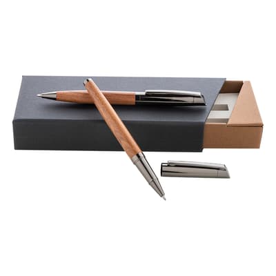 Pen set